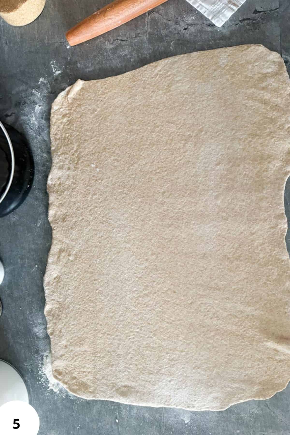 Natural flour made from freshly ground grains for baking and cooking.